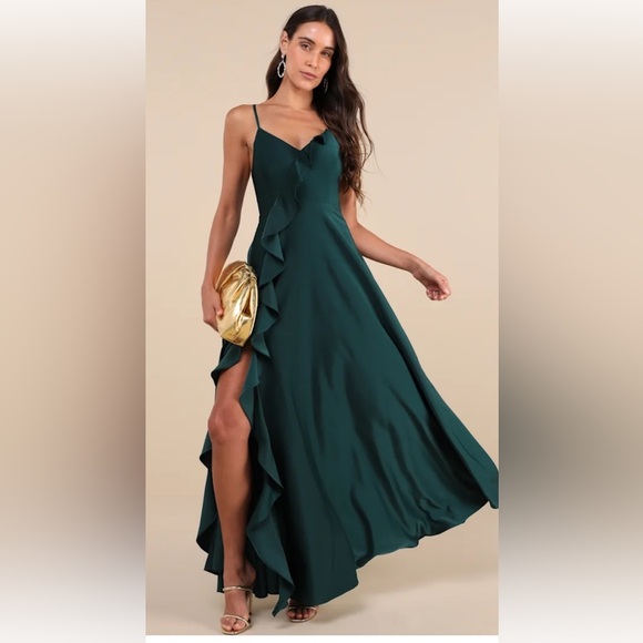 Lulus Dresses & Skirts - Lulus sz S emerald green long formal/prom/wedding satiny ruffled dress NWT